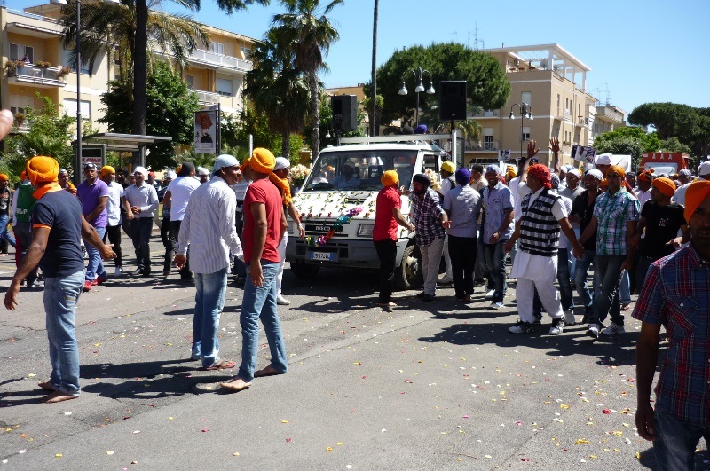 Cerimonia dei Indiani Sikh a Terracina